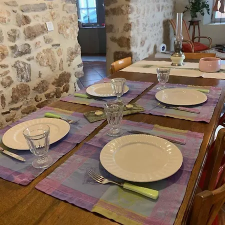 La Magnanerie De Dions